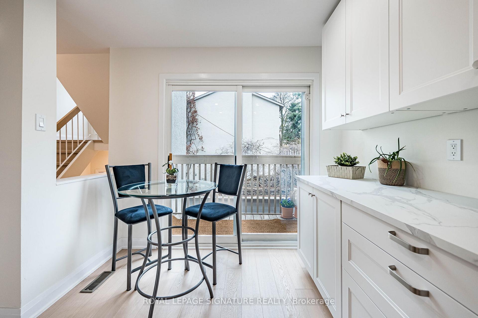 Photo 22 of 33 Cheryl Shepway, North York, Don Valley Village — HOMEH