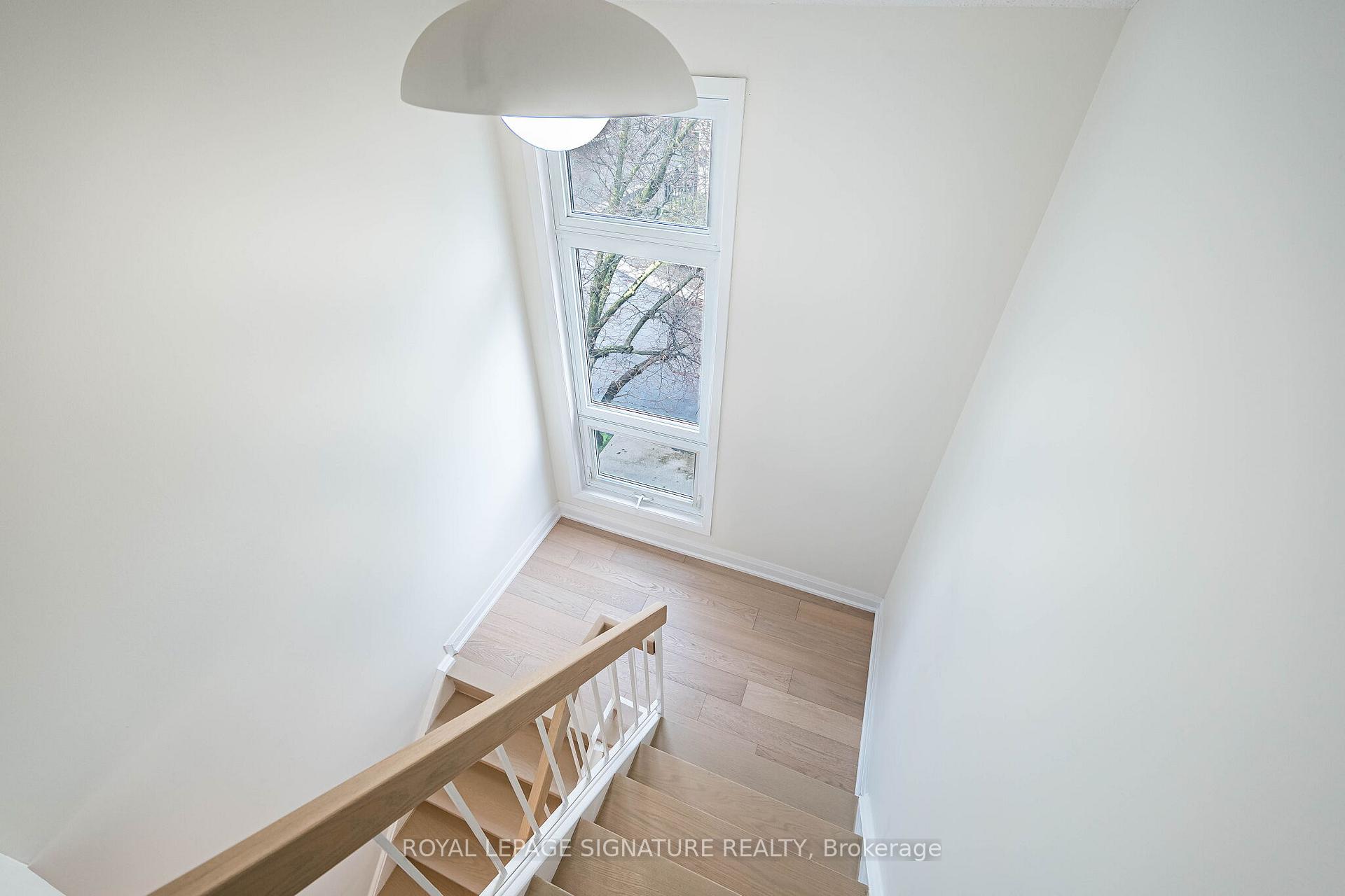 Photo 28 of 33 Cheryl Shepway, North York, Don Valley Village — HOMEH