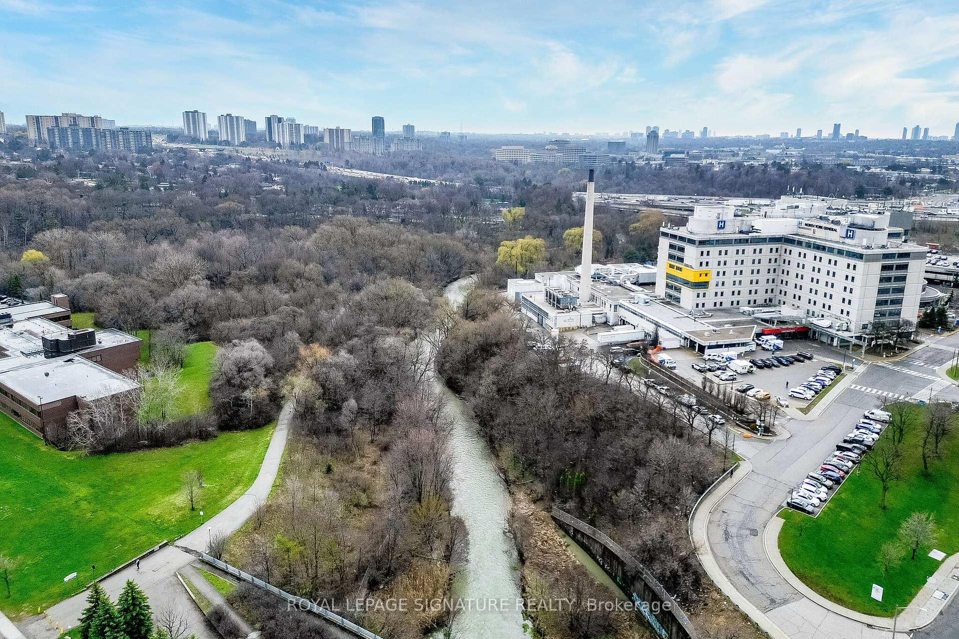 Photo 48 of 33 Cheryl Shepway, North York, Don Valley Village — HOMEH