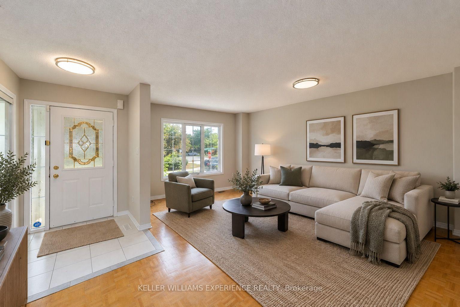 Photo 5 of 4 Castle Park Boulevard, Vaughan, Sonoma Heights — HOMEH