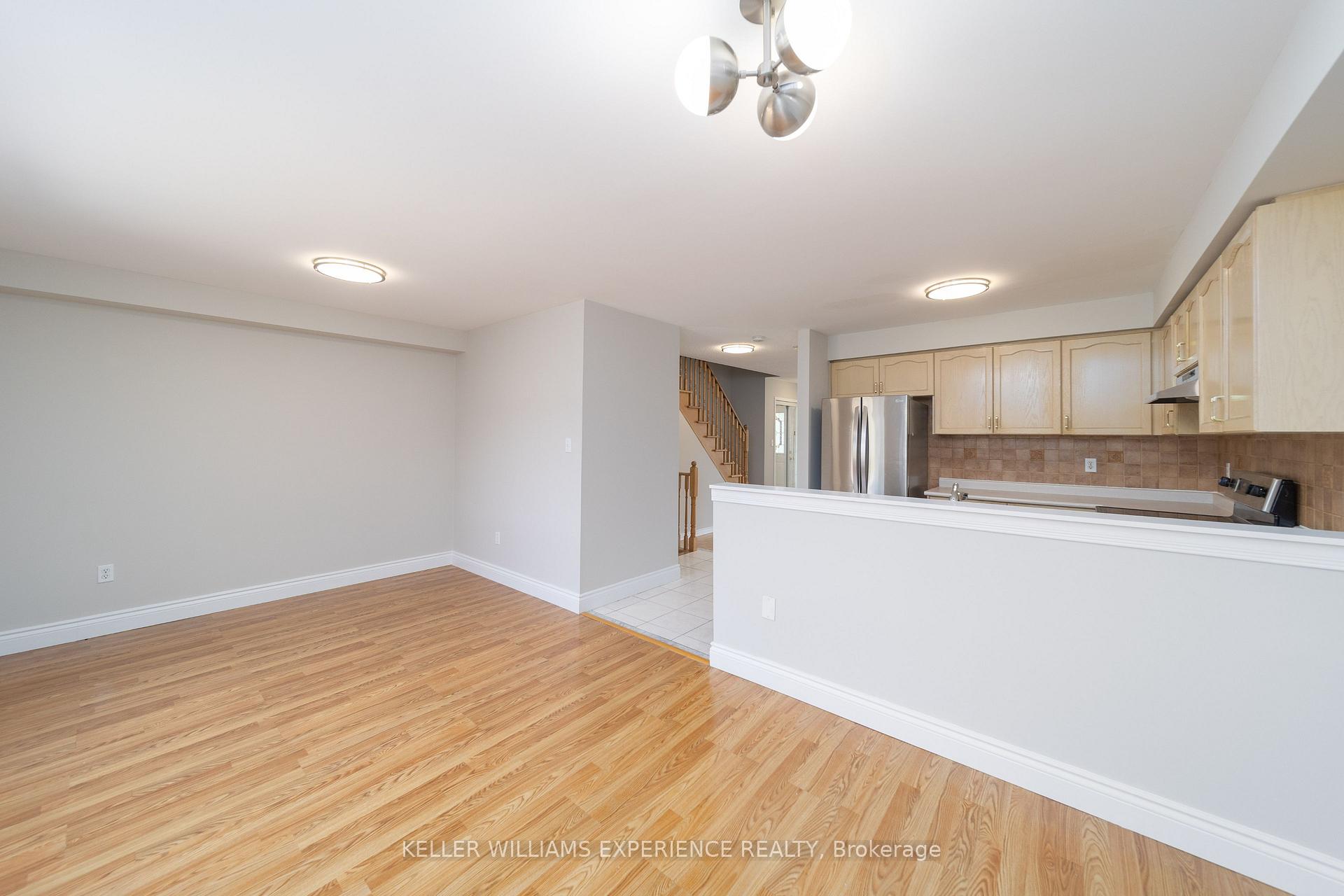 Photo 7 of 4 Castle Park Boulevard, Vaughan, Sonoma Heights — HOMEH