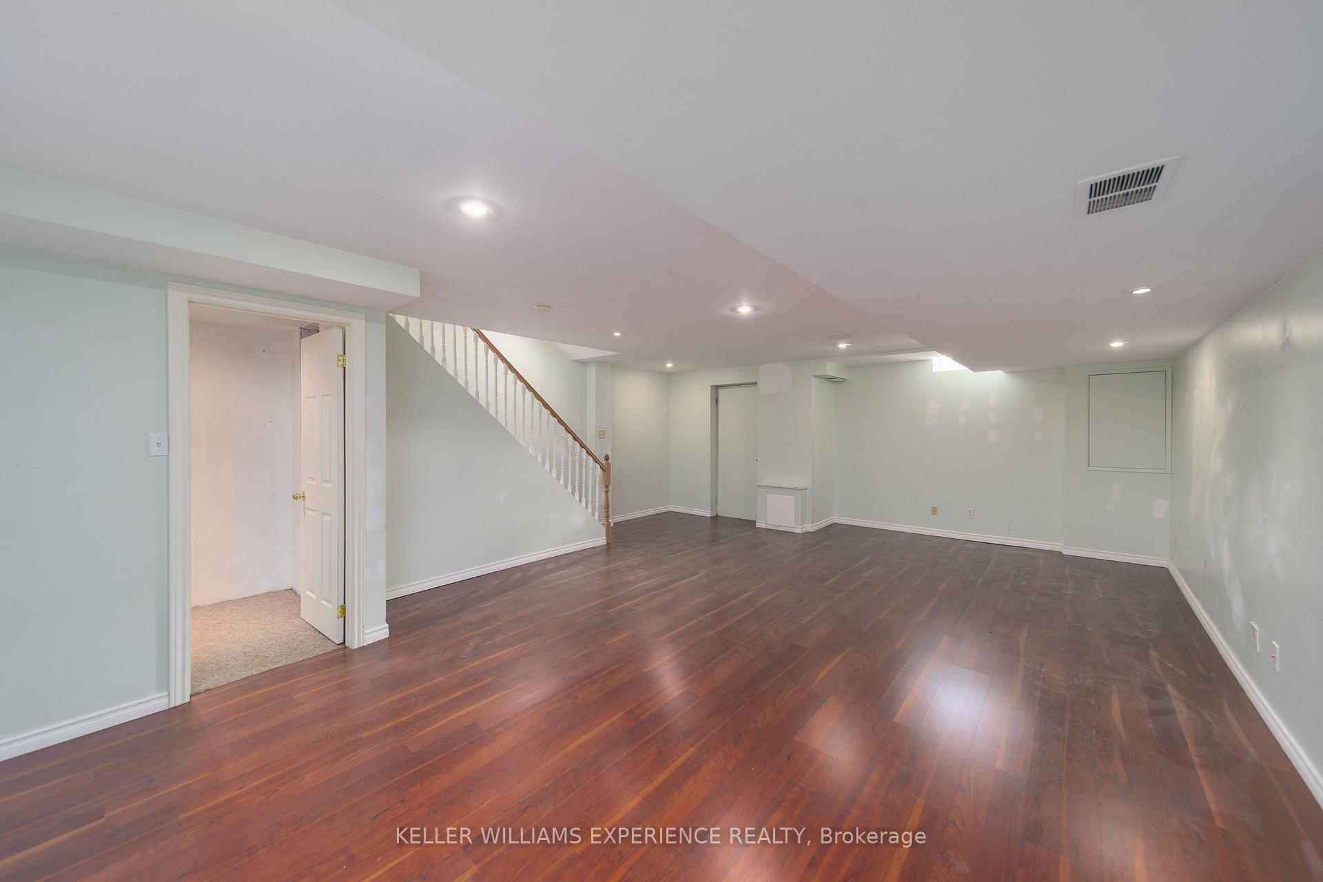Photo 17 of 4 Castle Park Boulevard, Vaughan, Sonoma Heights — HOMEH