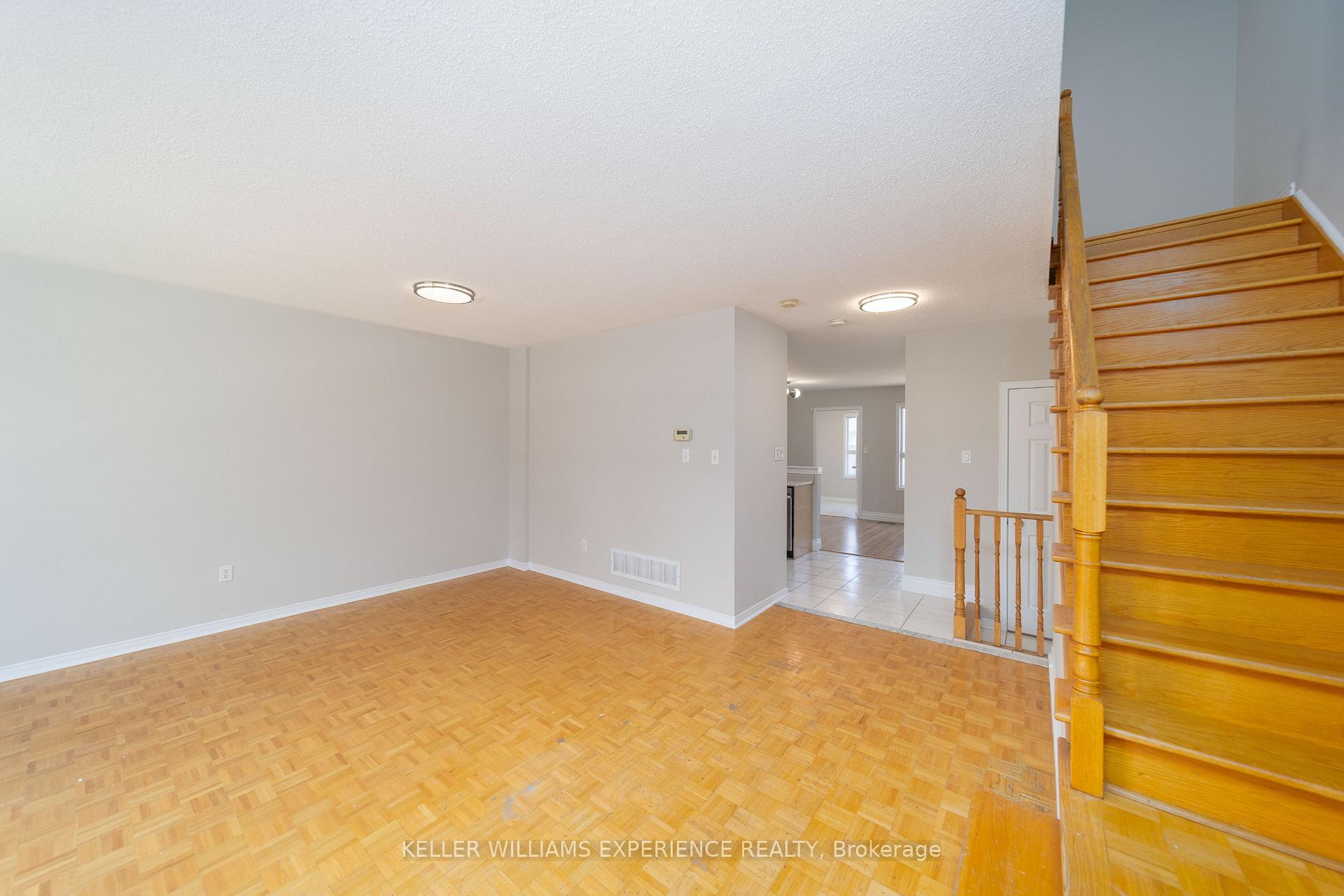 Photo 20 of 4 Castle Park Boulevard, Vaughan, Sonoma Heights — HOMEH