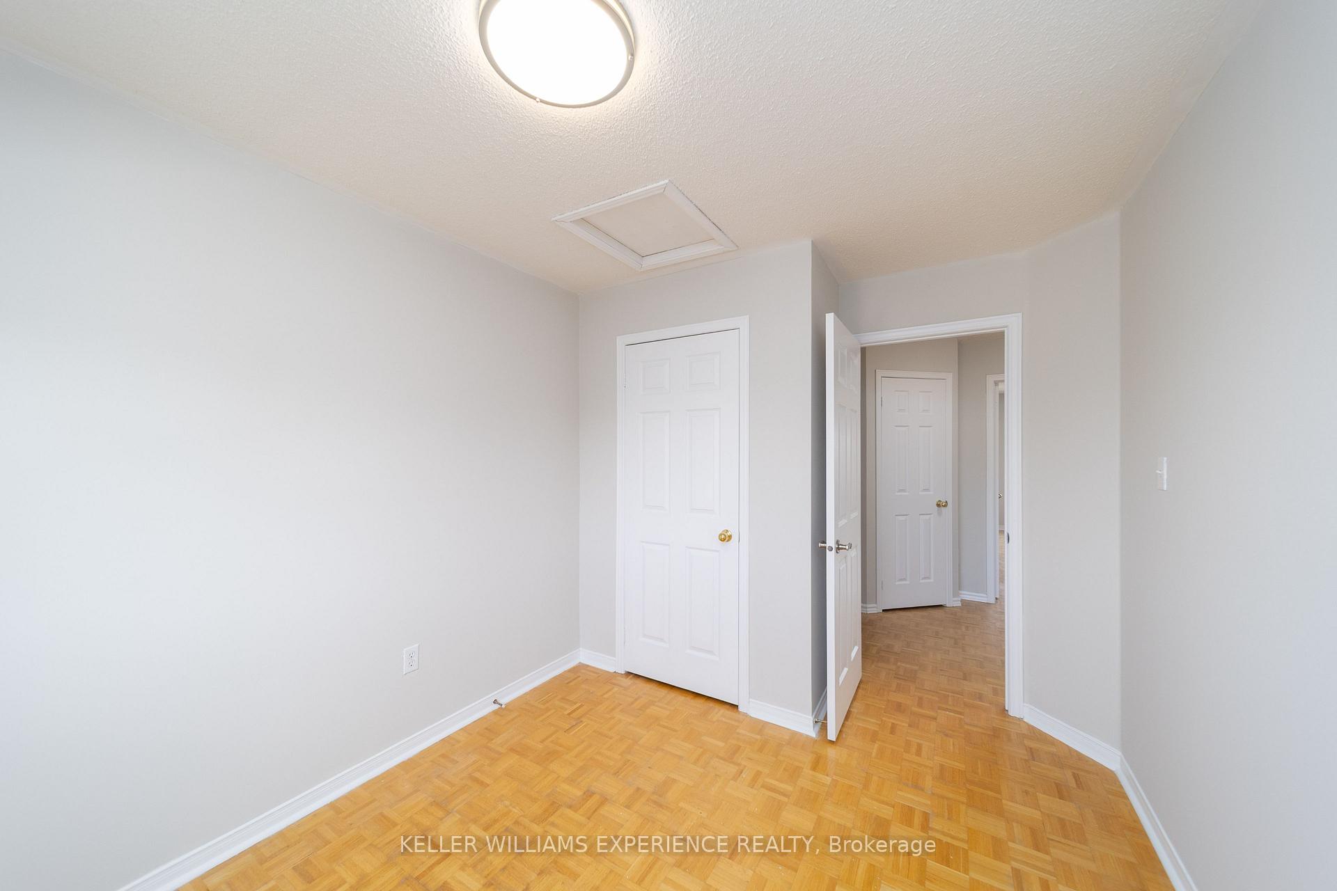 Photo 33 of 4 Castle Park Boulevard, Vaughan, Sonoma Heights — HOMEH