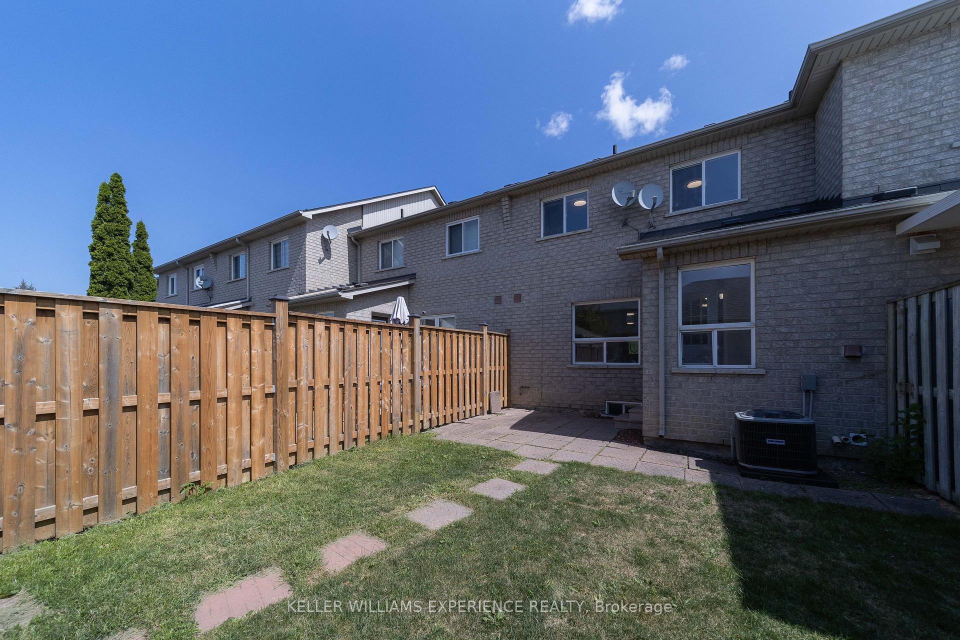 Photo 40 of 4 Castle Park Boulevard, Vaughan, Sonoma Heights — HOMEH