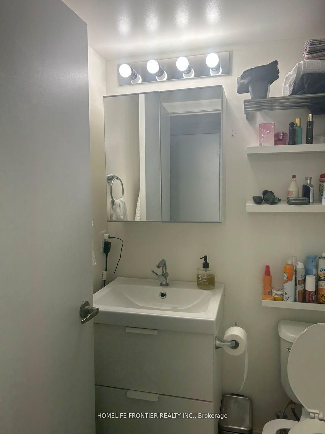 Photo 10 of Unit 1908, 155 Legion Road N, Etobicoke, Mimico — HOMEH