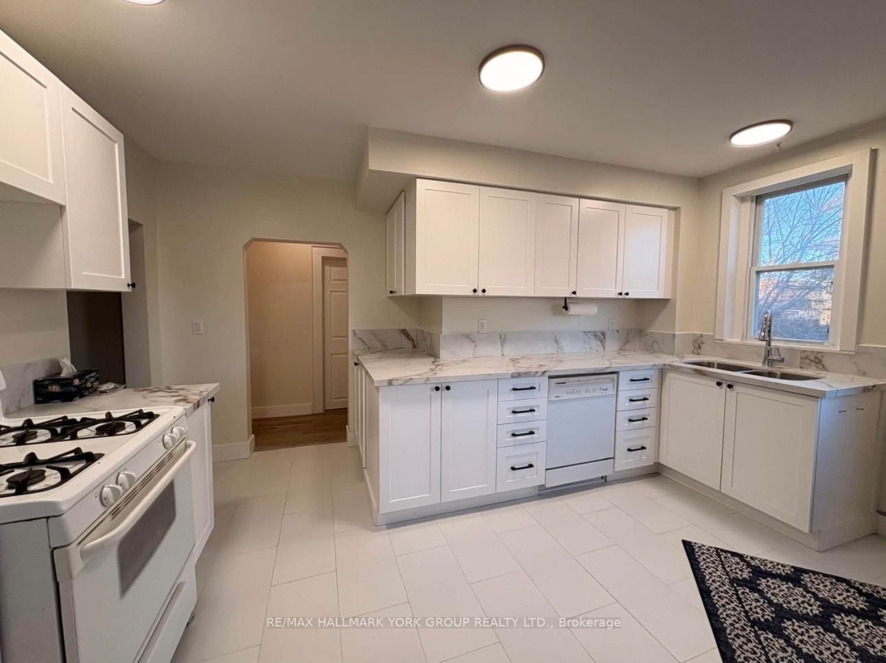 Photo 8 of 137 Rosehill Boulevard, Oshawa, McLaughlin — HOMEH