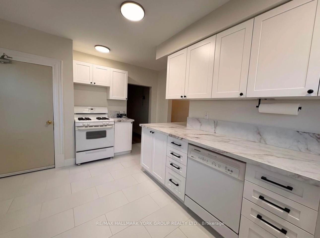 Photo 9 of 137 Rosehill Boulevard, Oshawa, McLaughlin — HOMEH