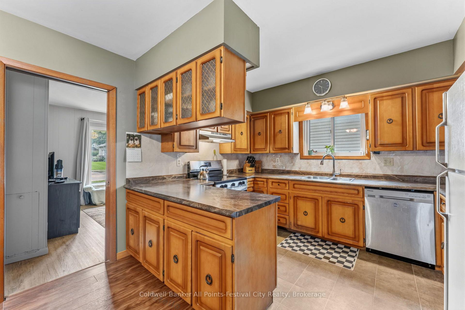 Photo 8 of 80 Princess Street W, Central Huron, Clinton — HOMEH