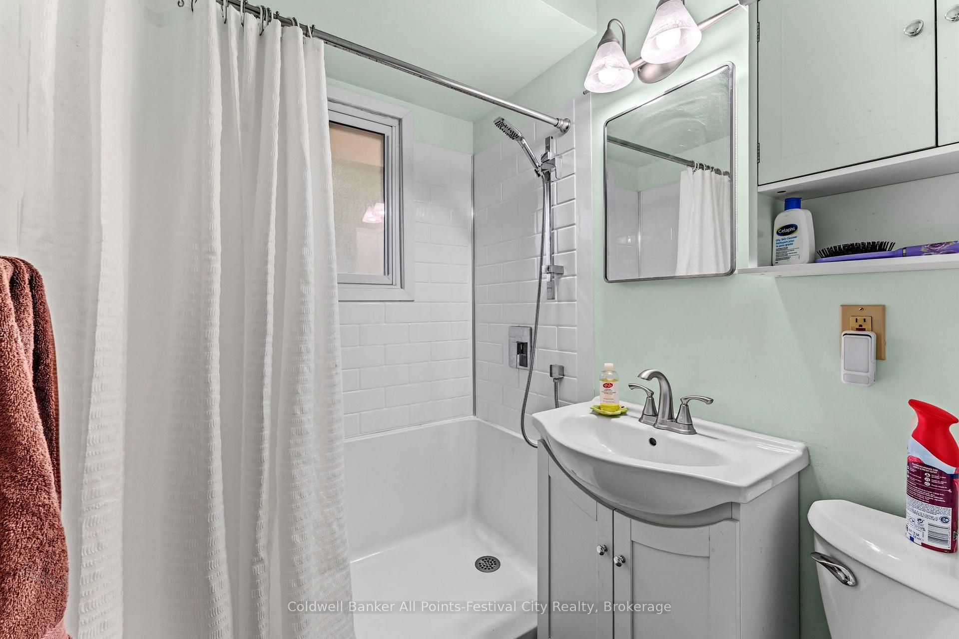 Photo 17 of 80 Princess Street W, Central Huron, Clinton — HOMEH