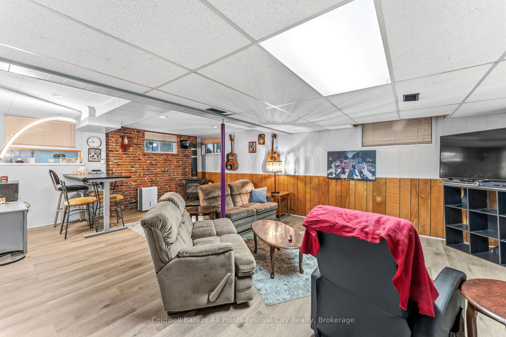 Photo 32 of 80 Princess Street W, Central Huron, Clinton — HOMEH