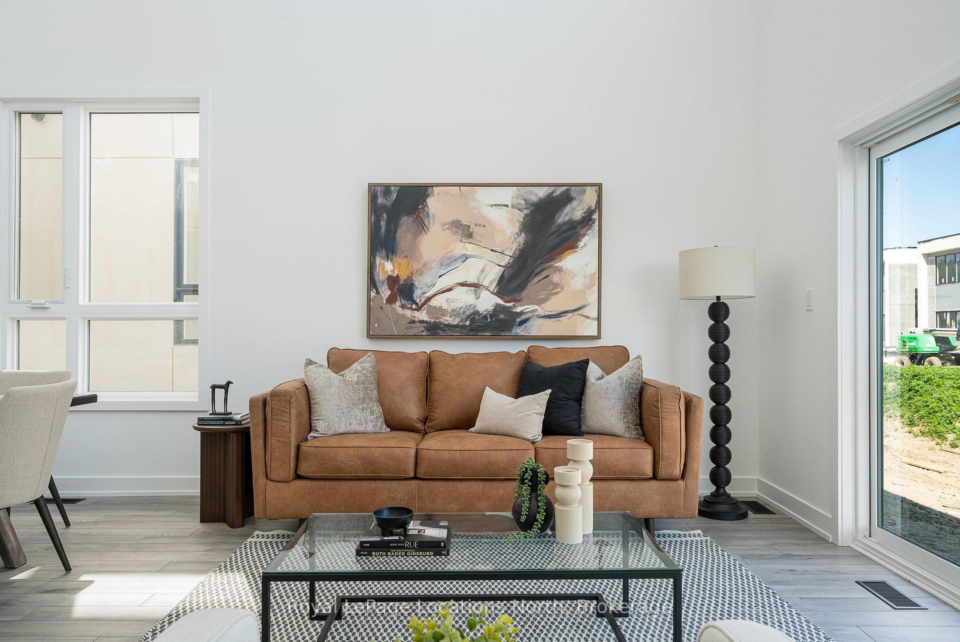 Photo 10 of 214 Stoneleigh Drive, Blue Mountains — HOMEH