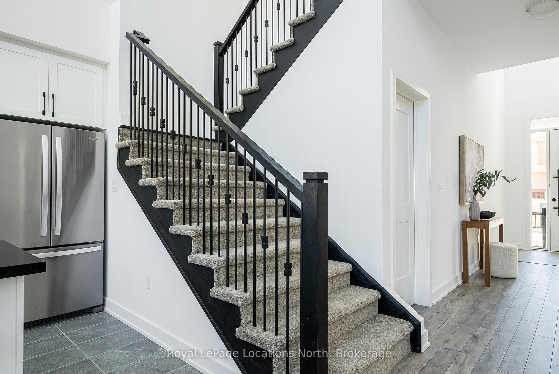 Photo 23 of 214 Stoneleigh Drive, Blue Mountains — HOMEH