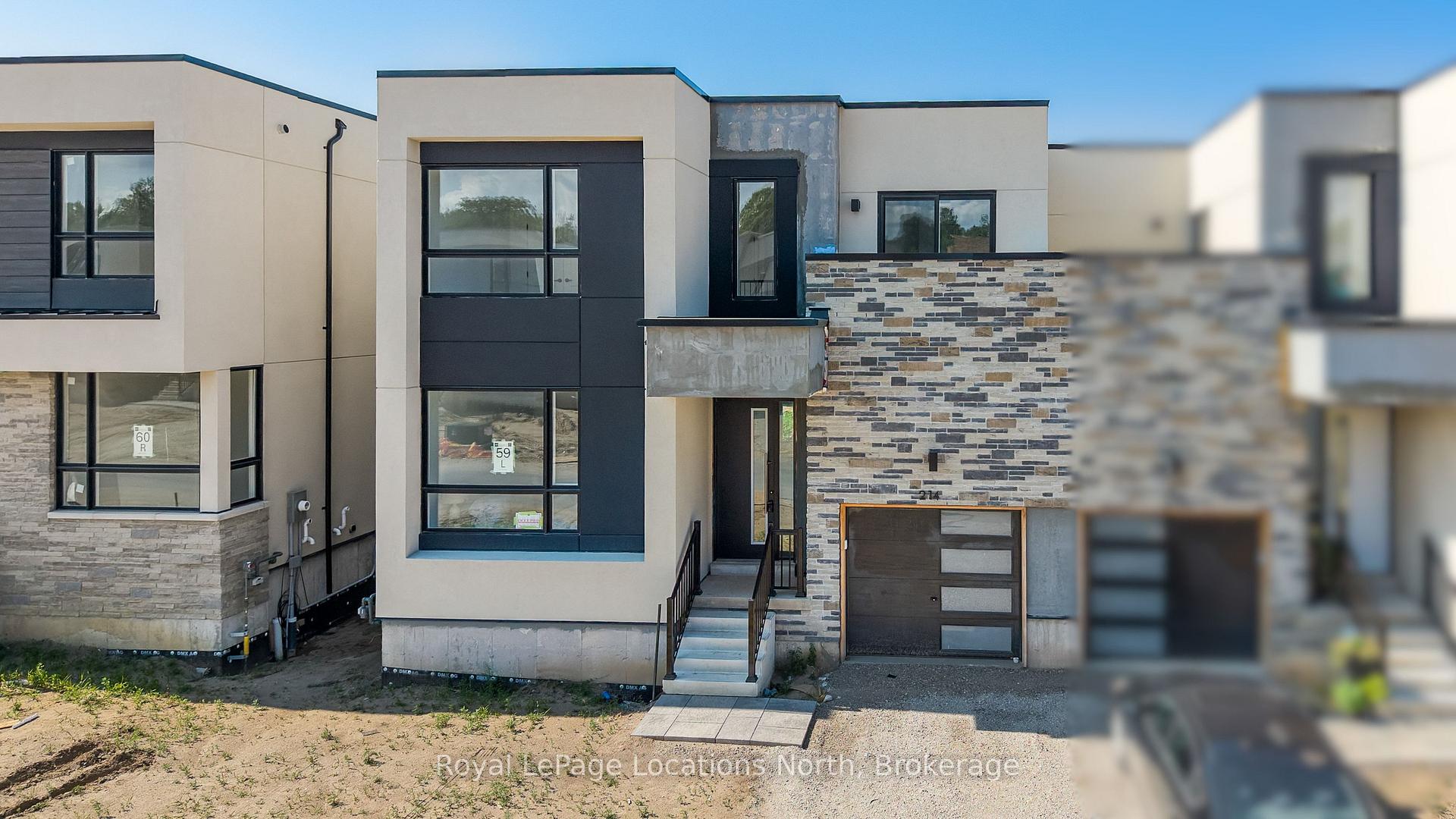 Photo 4 of 214 Stoneleigh Drive, Blue Mountains — HOMEH