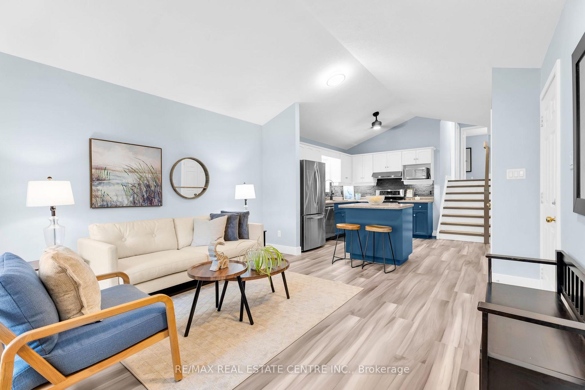 Photo 3 of 99 Glengarry Road, Orangeville — HOMEH