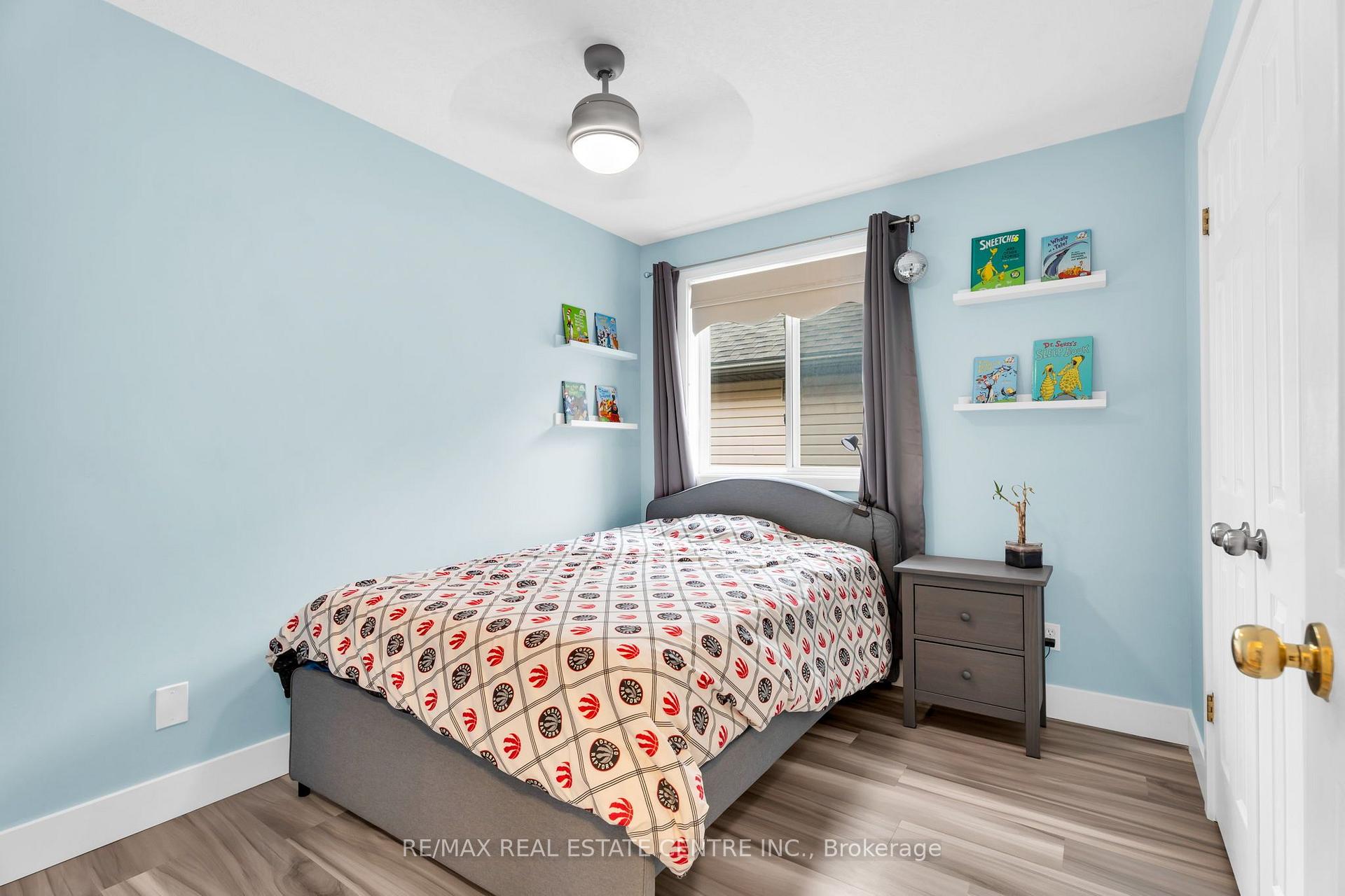 Photo 19 of 99 Glengarry Road, Orangeville — HOMEH