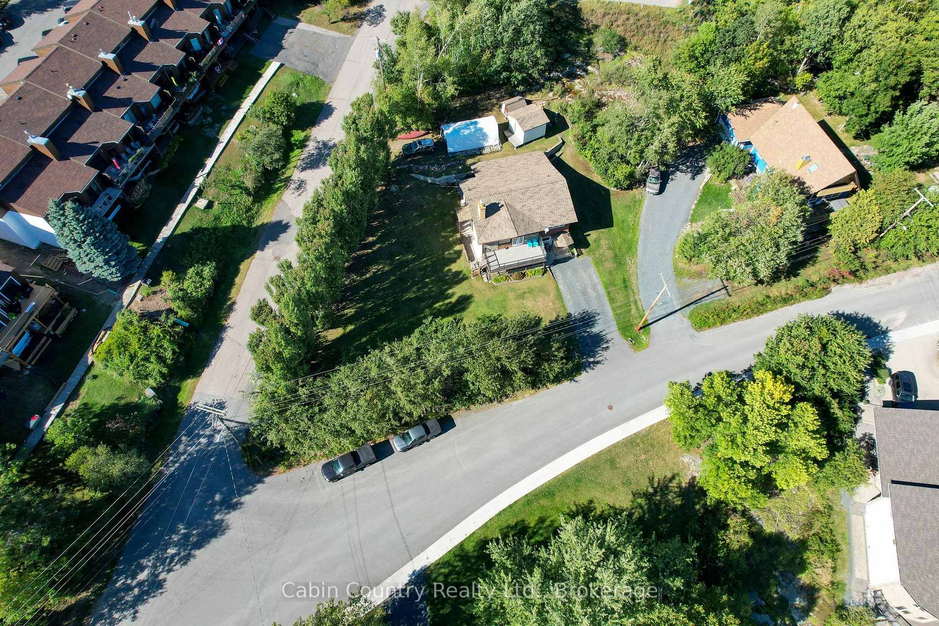 Photo 4 of 1220 Beach Road, Kenora, Keewatin — HOMEH