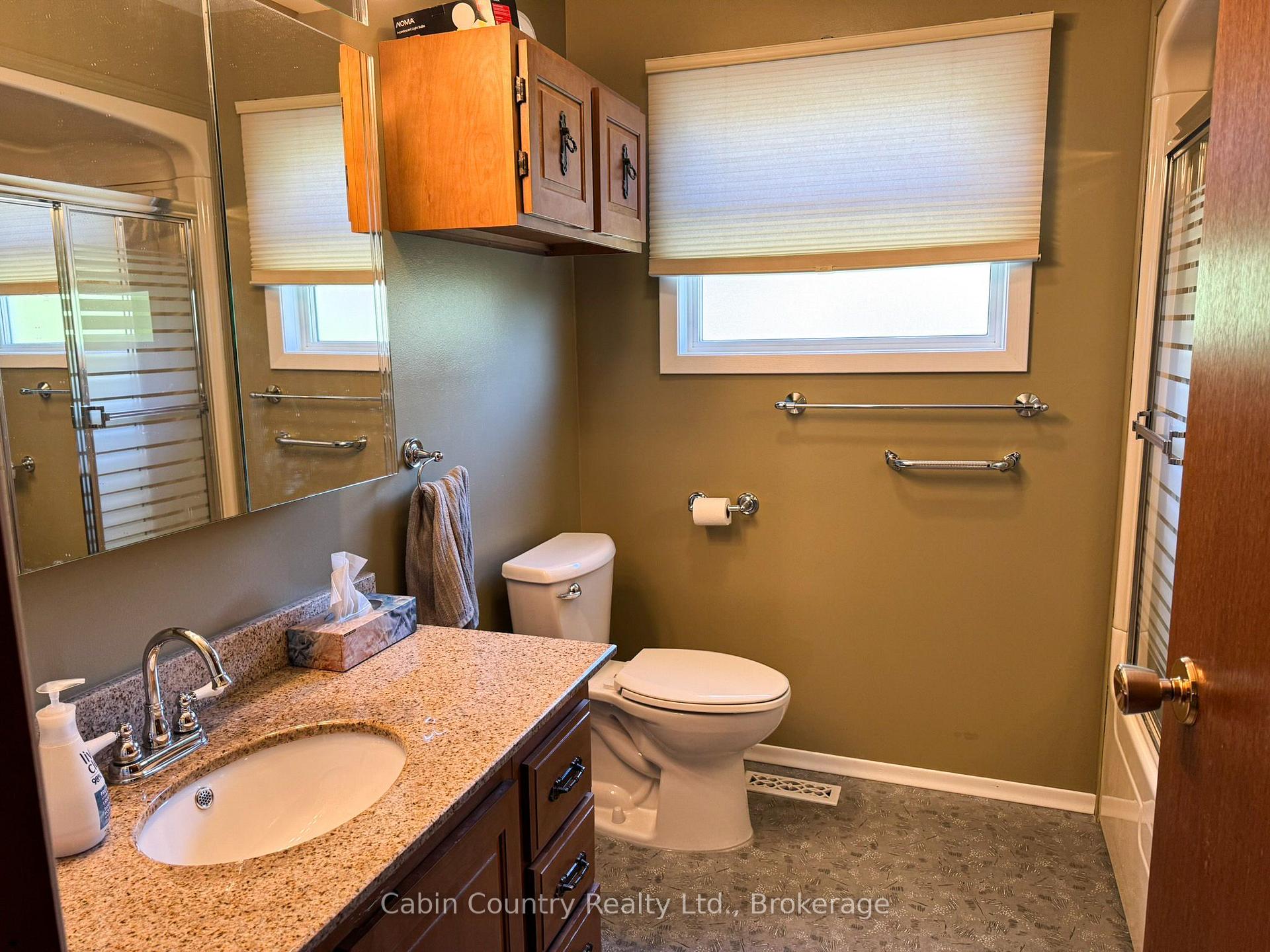 Photo 21 of 1220 Beach Road, Kenora, Keewatin — HOMEH