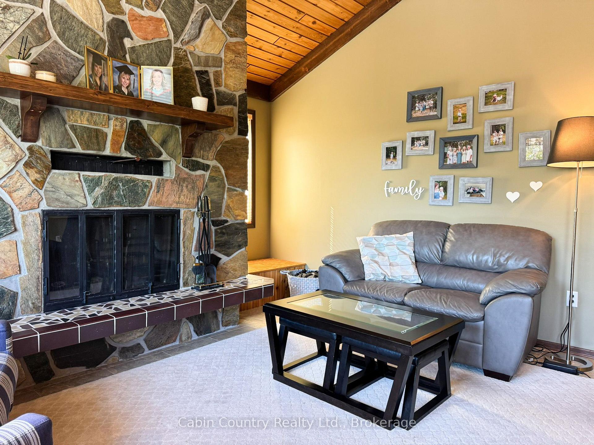 Photo 24 of 1220 Beach Road, Kenora, Keewatin — HOMEH
