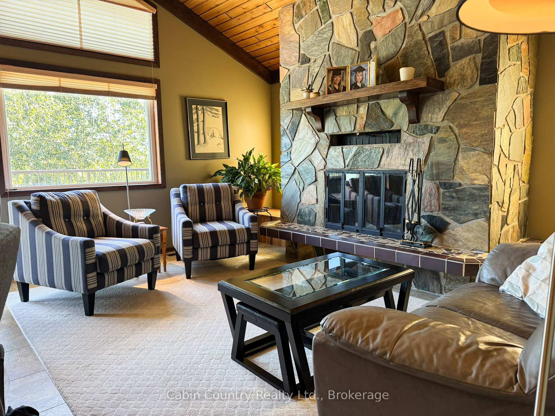 Photo 25 of 1220 Beach Road, Kenora, Keewatin — HOMEH