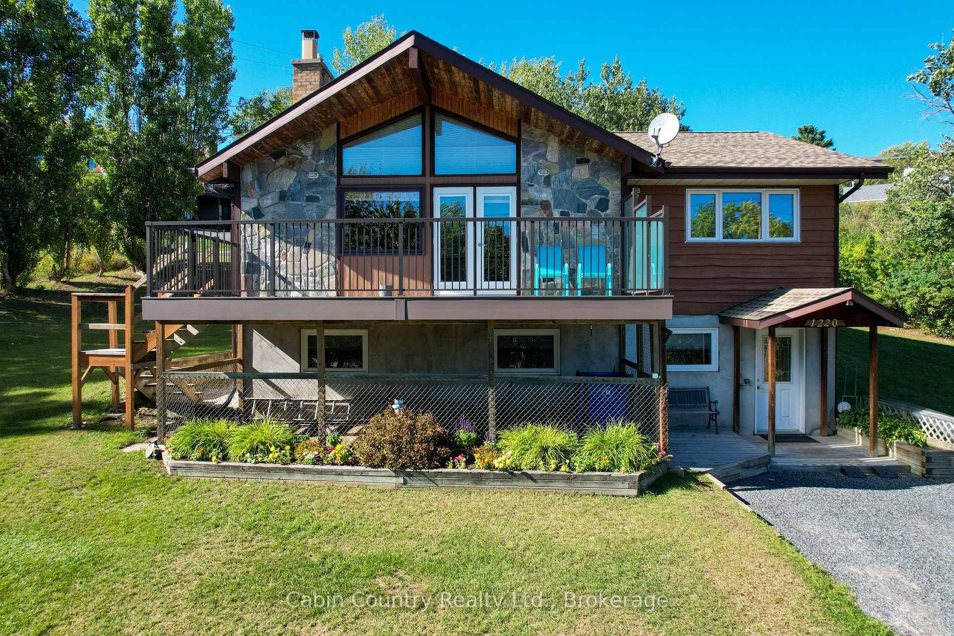 Photo 30 of 1220 Beach Road, Kenora, Keewatin — HOMEH