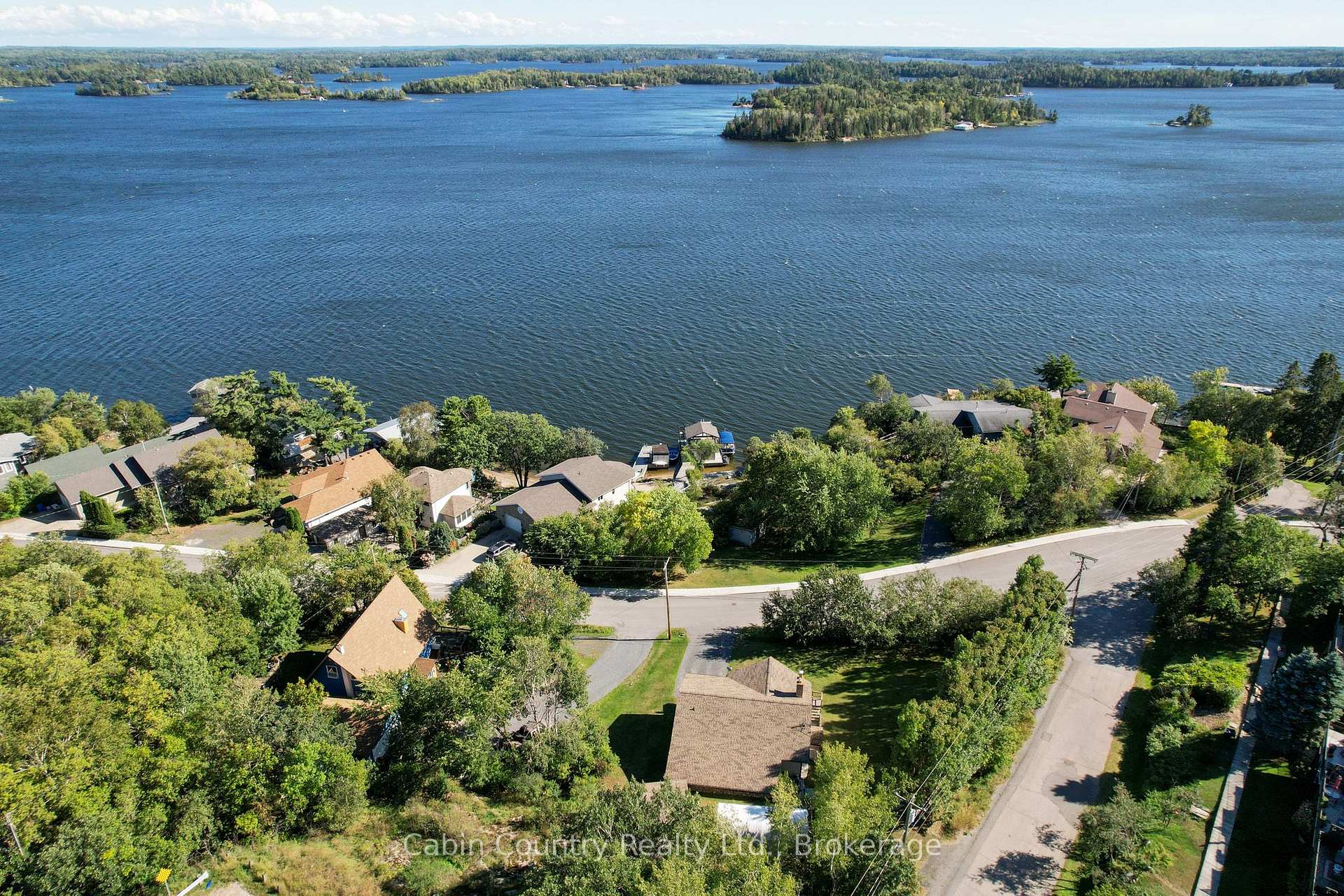 Photo 32 of 1220 Beach Road, Kenora, Keewatin — HOMEH