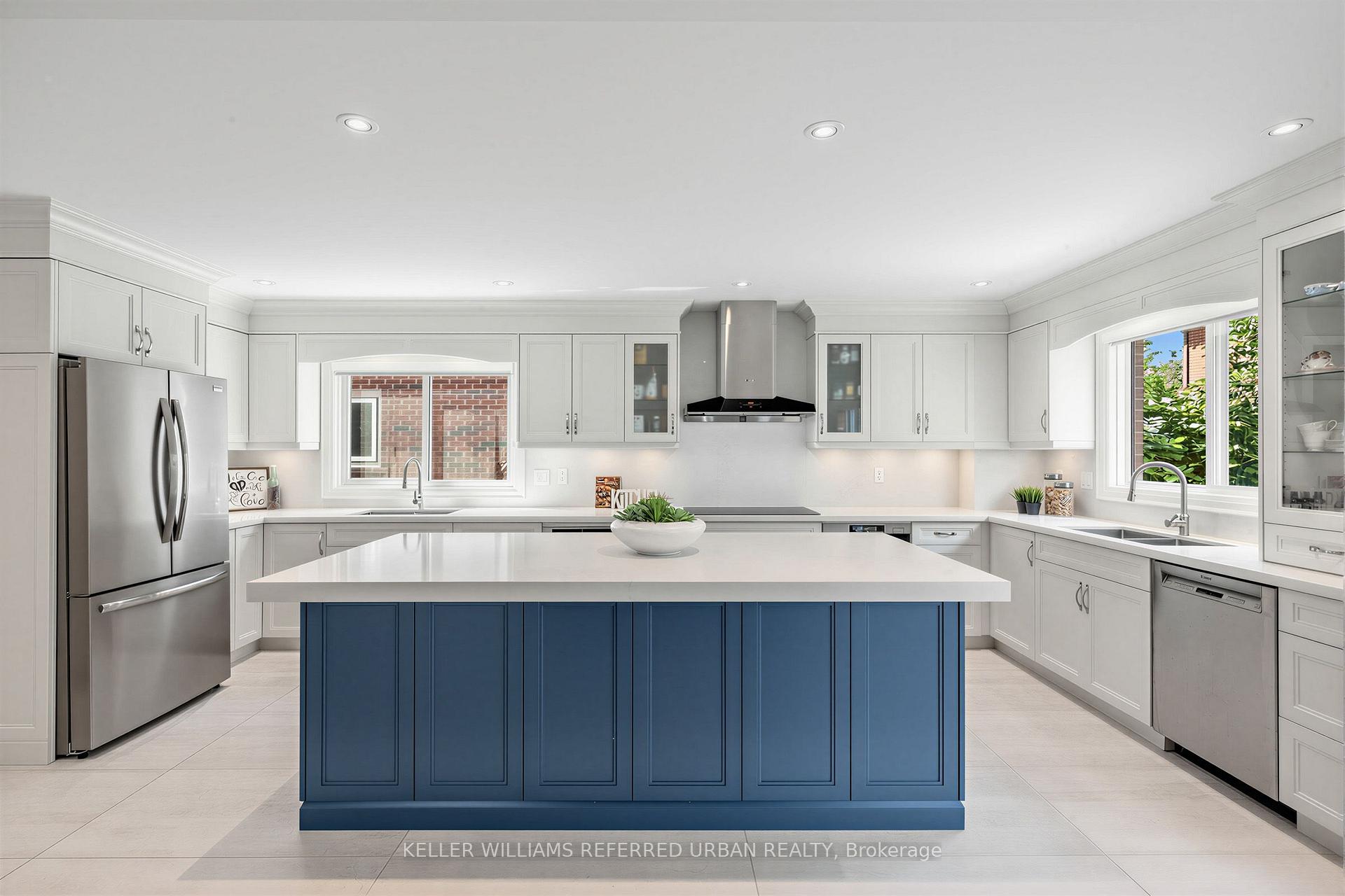 Photo 10 of 90 Holmes Avenue, North York, Willowdale East — HOMEH