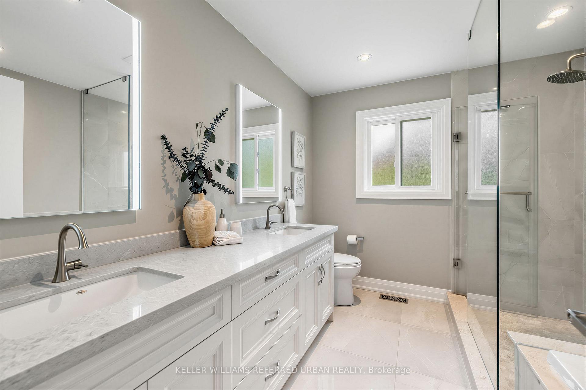 Photo 29 of 90 Holmes Avenue, North York, Willowdale East — HOMEH