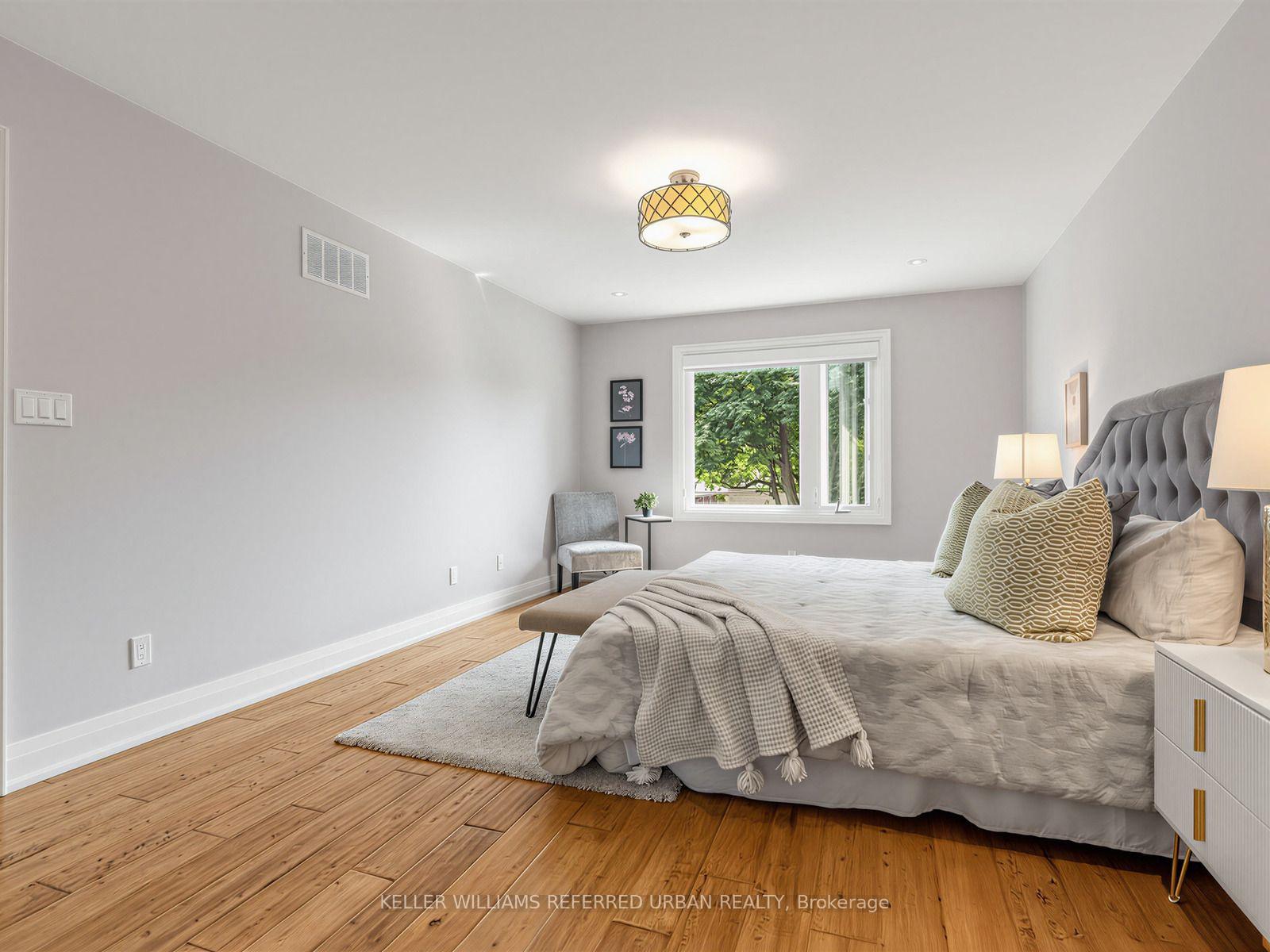 Photo 28 of 90 Holmes Avenue, North York, Willowdale East — HOMEH