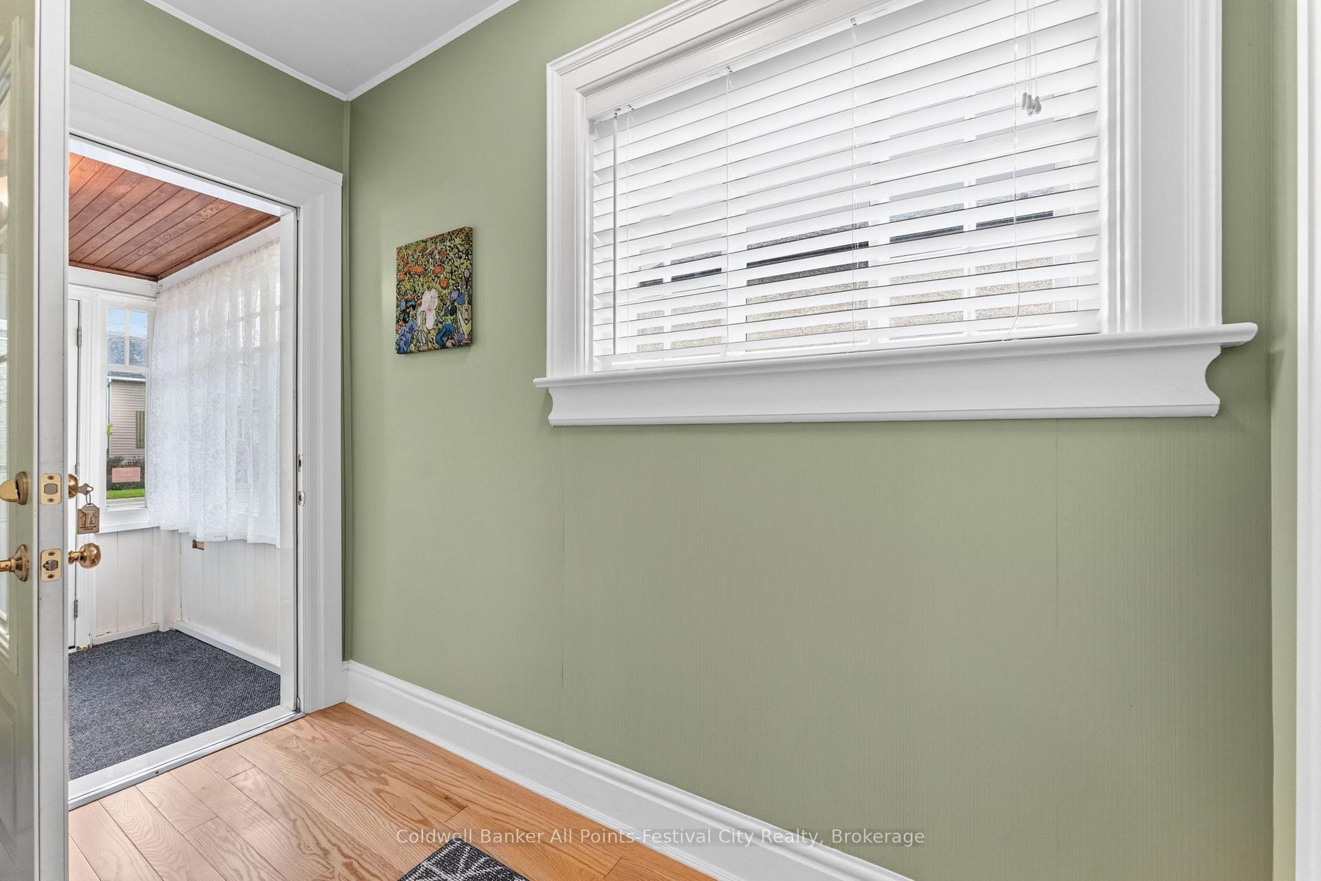 Photo 8 of 16 Britannia Road E, Goderich, Goderich (Town) — HOMEH