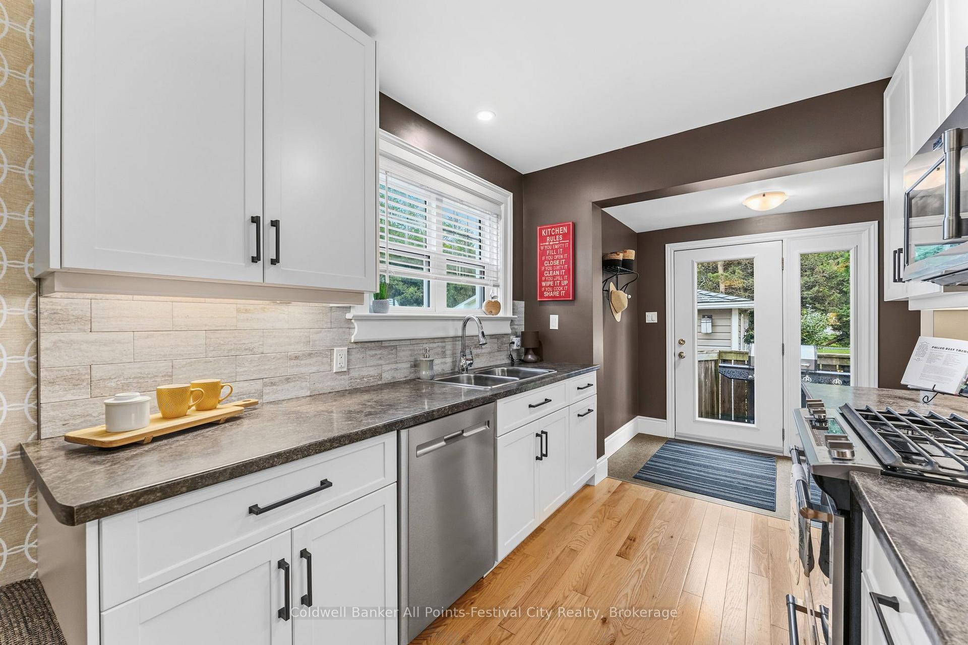 Photo 19 of 16 Britannia Road E, Goderich, Goderich (Town) — HOMEH