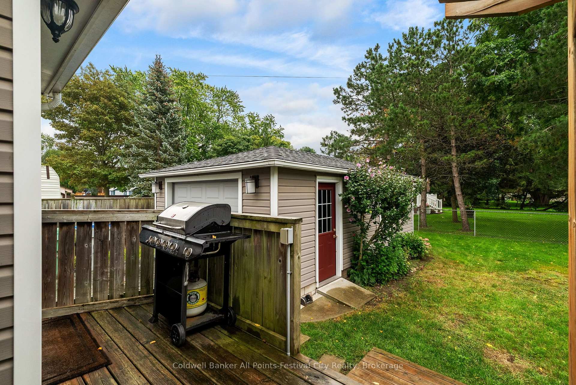 Photo 38 of 16 Britannia Road E, Goderich, Goderich (Town) — HOMEH