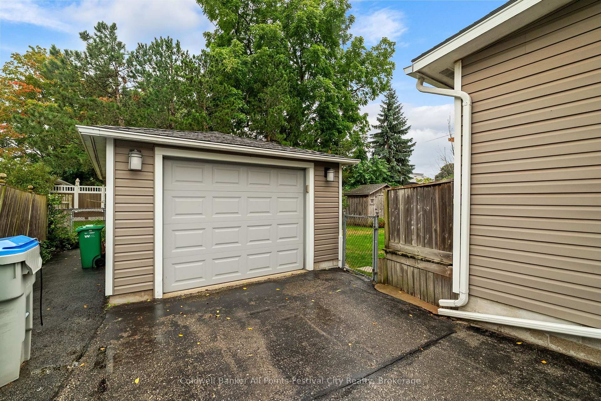 Photo 44 of 16 Britannia Road E, Goderich, Goderich (Town) — HOMEH