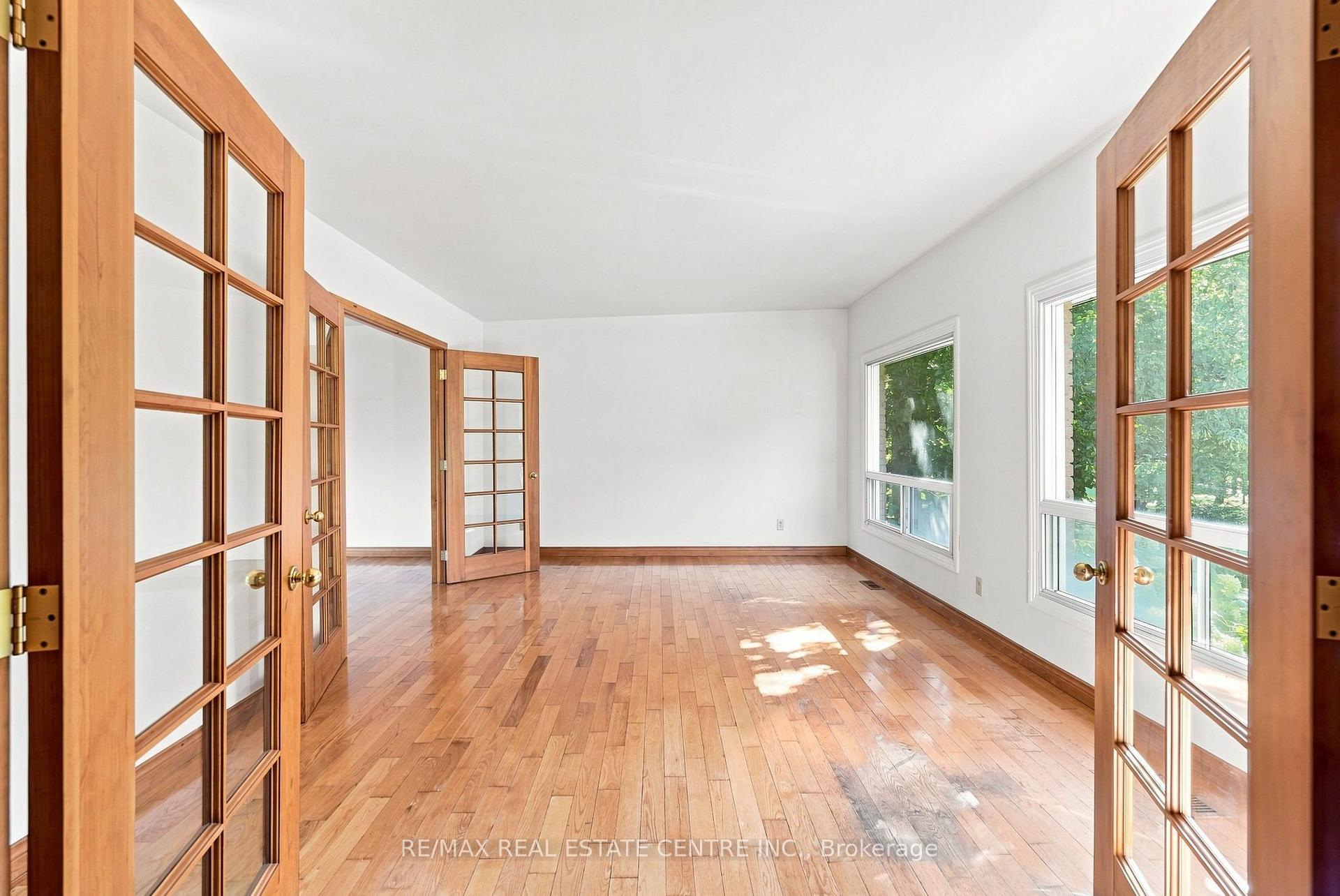 Photo 6 of 26 Maplewood Drive, Amaranth, Rural Amaranth — HOMEH