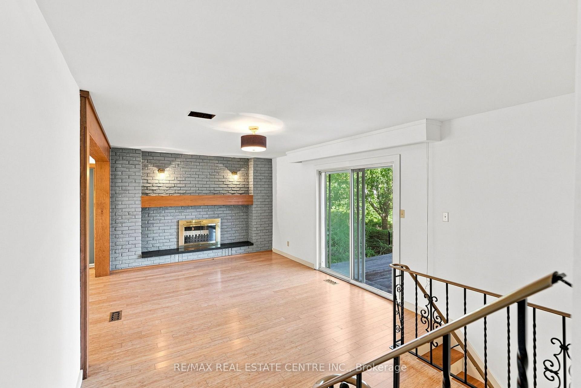 Photo 16 of 26 Maplewood Drive, Amaranth, Rural Amaranth — HOMEH
