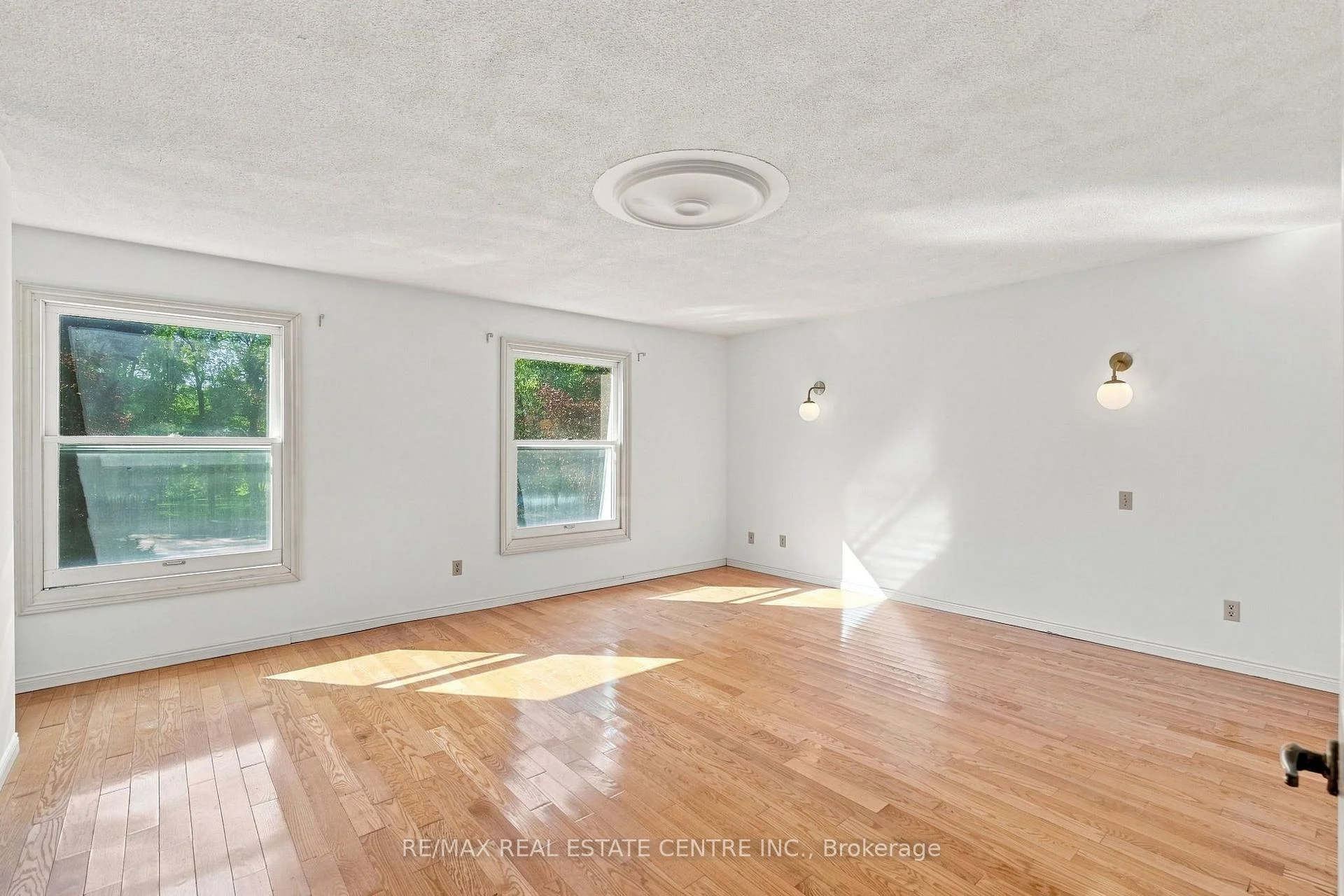 Photo 25 of 26 Maplewood Drive, Amaranth, Rural Amaranth — HOMEH