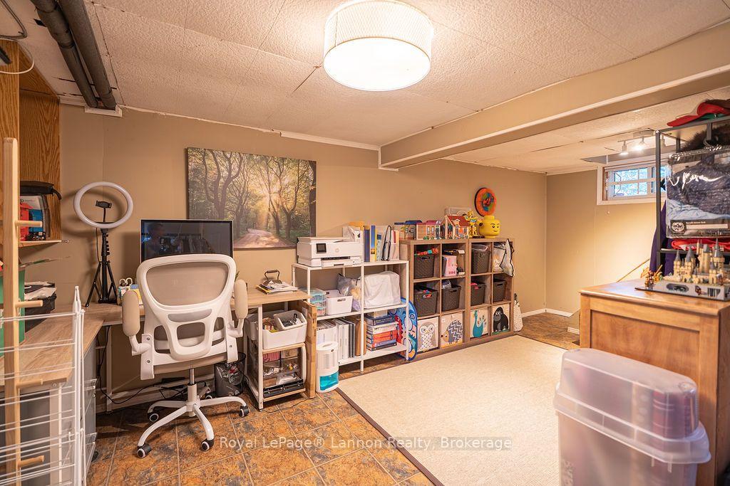 Photo 20 of 138 College Street, Thunder Bay, College Heights — HOMEH