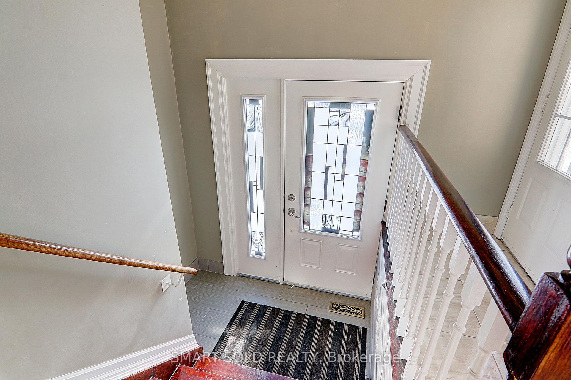 Photo 6 of 12 Glendinning Avenue, Scarborough, Steeles — HOMEH