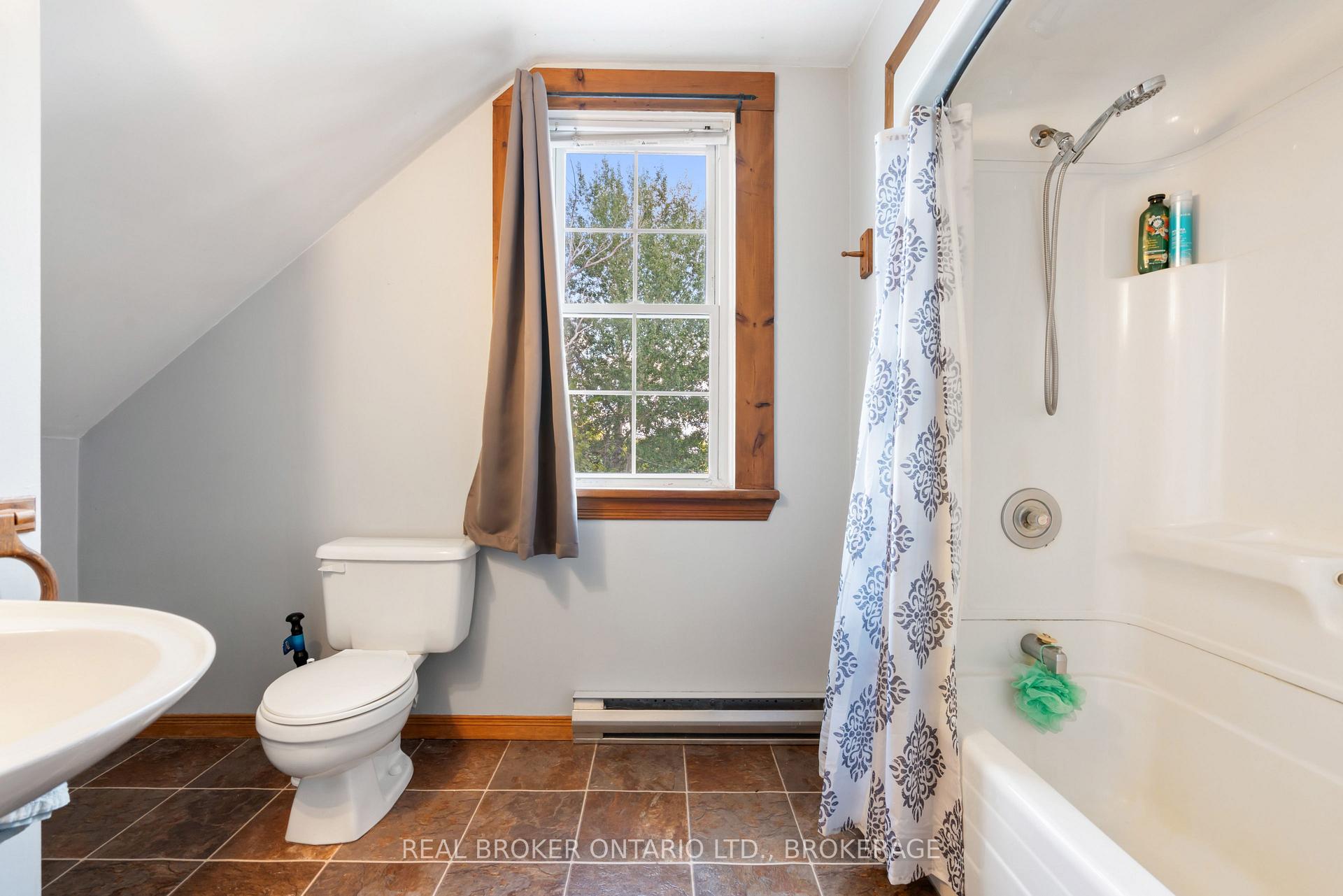 Photo 19 of 20310 Kenyon Conc Rd 8, North Glengarry, North Glengarry (Kenyon) Twp — HOMEH