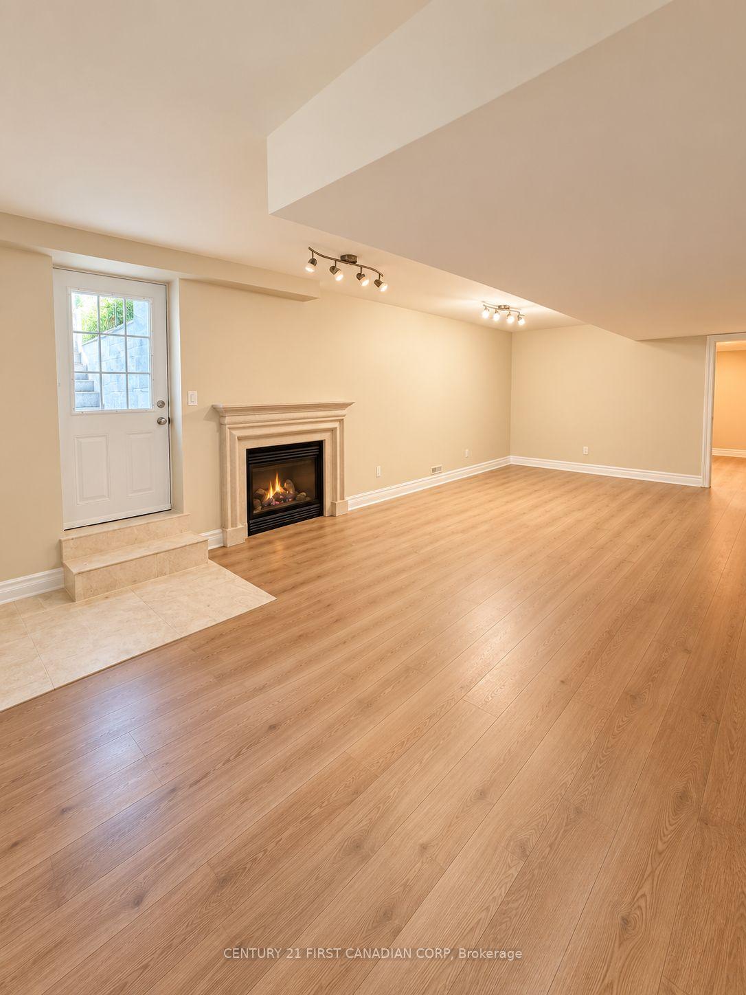 Photo 7 of 1025 Gleneagle Trail, London, North S — HOMEH