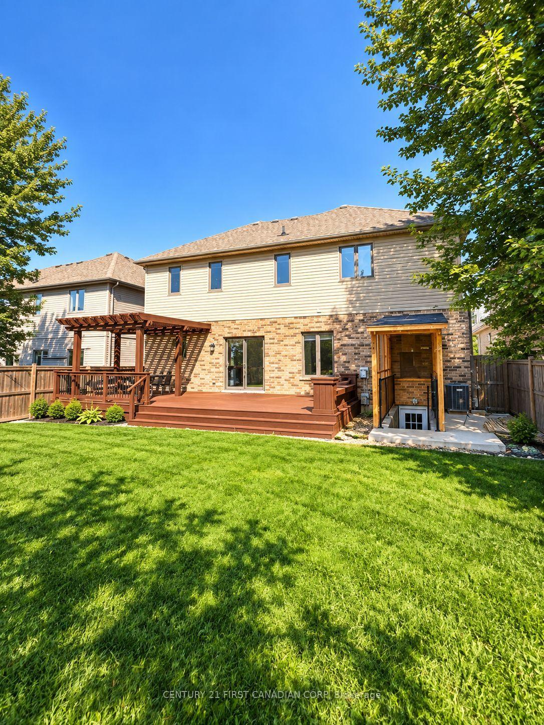 Photo 19 of 1025 Gleneagle Trail, London, North S — HOMEH