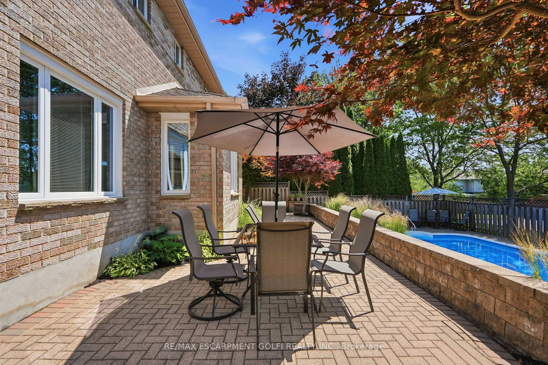 Photo 24 of 12 Harvest Oak Drive, Welland, Niagara College — HOMEH