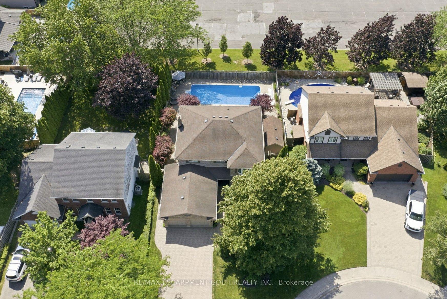 Photo 81 of 12 Harvest Oak Drive, Welland, Niagara College — HOMEH