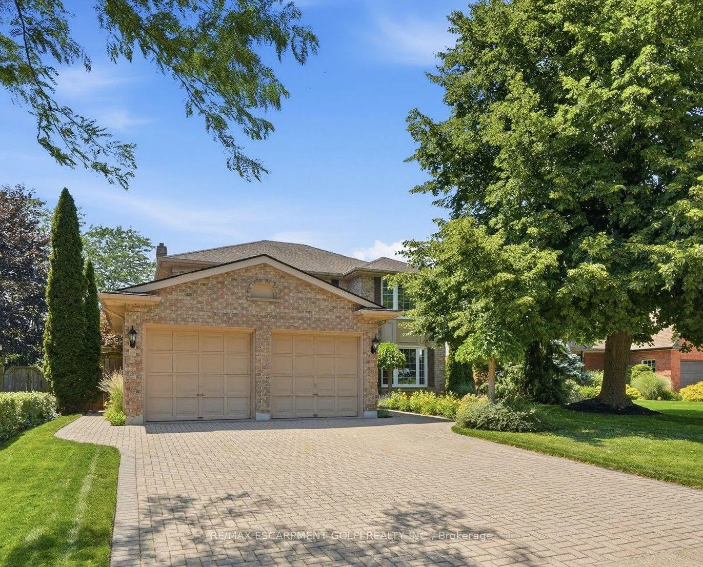 Photo 5 of 12 Harvest Oak Drive, Welland, Niagara College — HOMEH