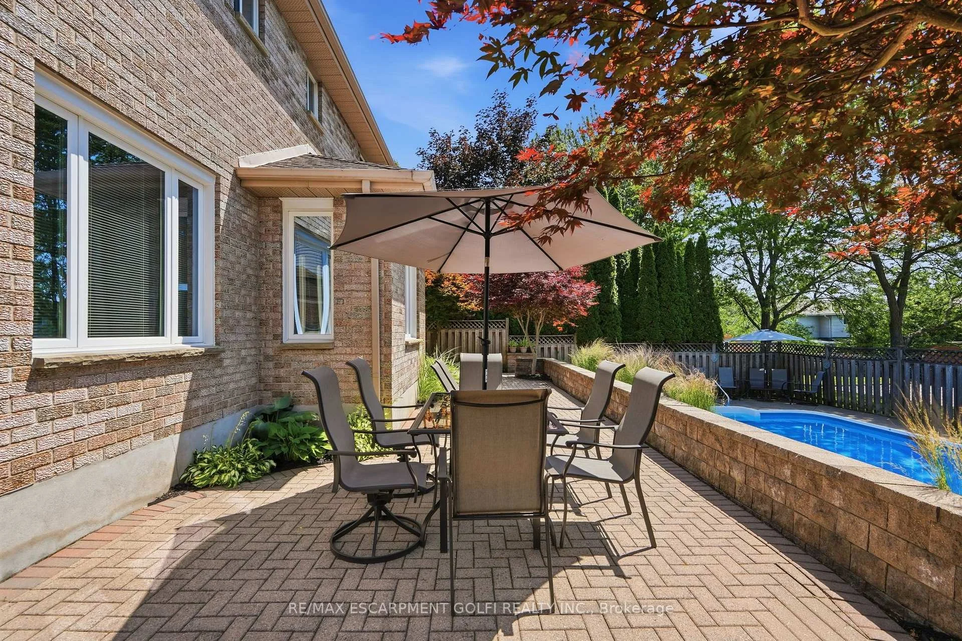 Photo 34 of 12 Harvest Oak Drive, Welland, Niagara College — HOMEH