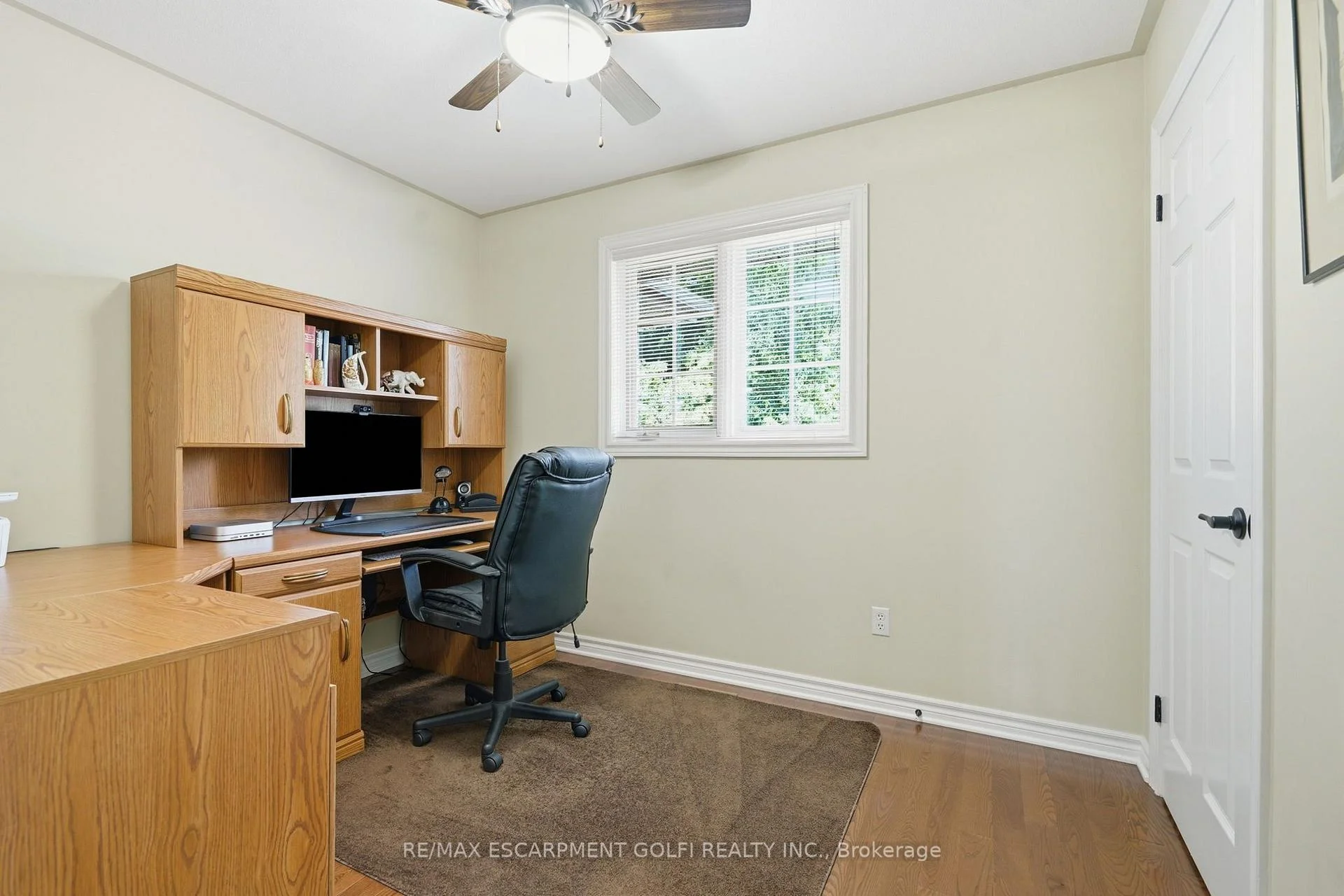 Photo 43 of 12 Harvest Oak Drive, Welland, Niagara College — HOMEH