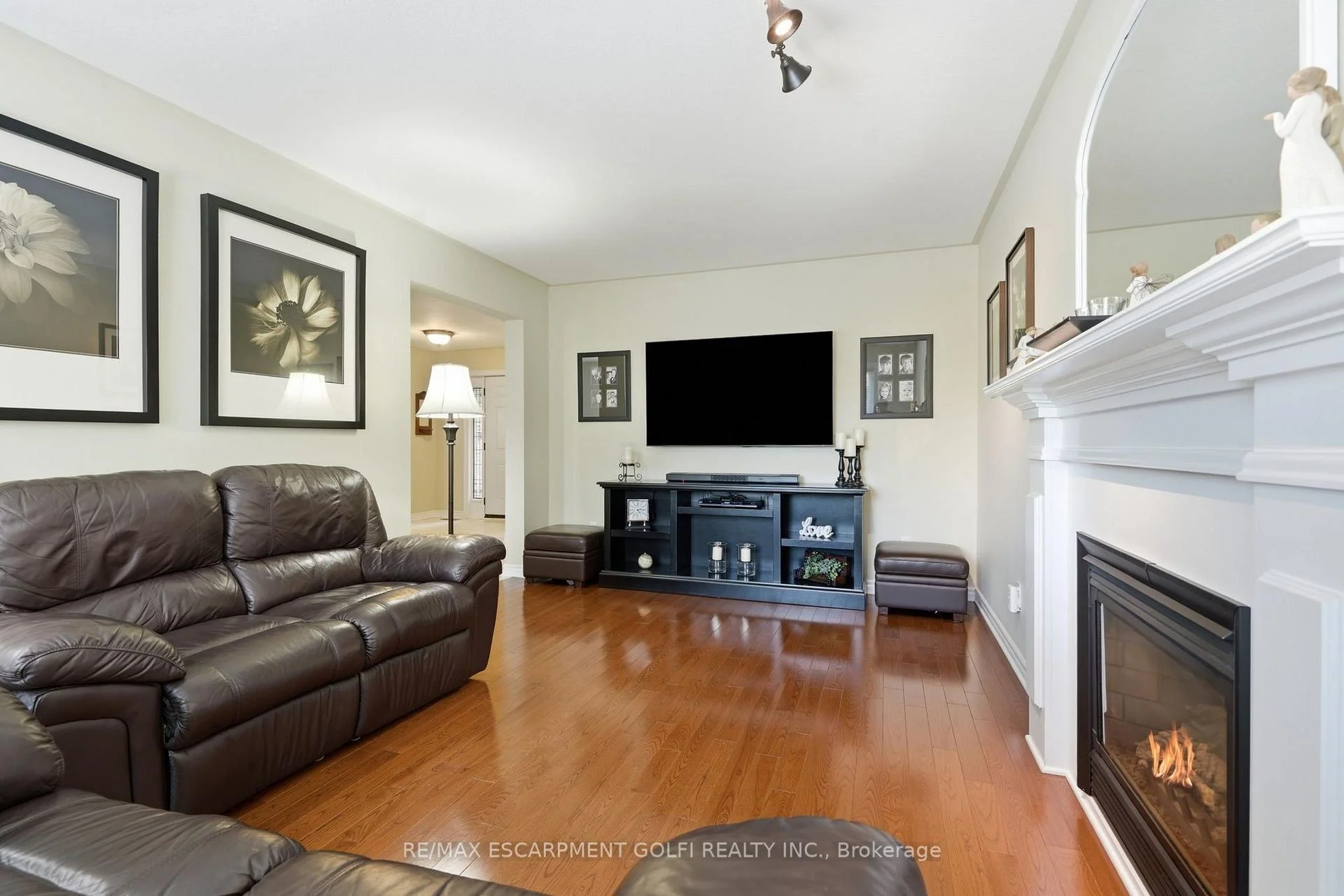Photo 63 of 12 Harvest Oak Drive, Welland, Niagara College — HOMEH