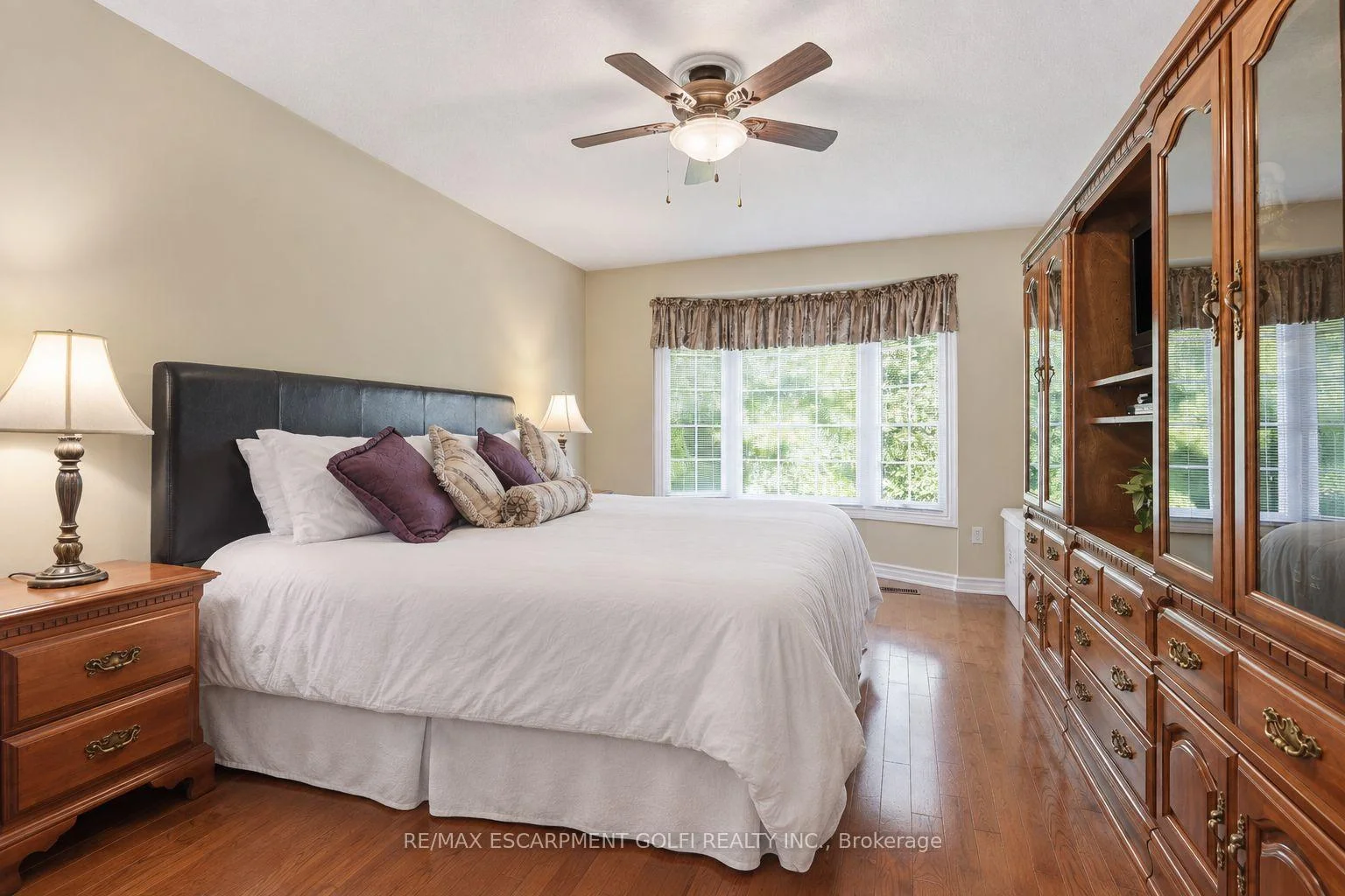 Photo 96 of 12 Harvest Oak Drive, Welland, Niagara College — HOMEH