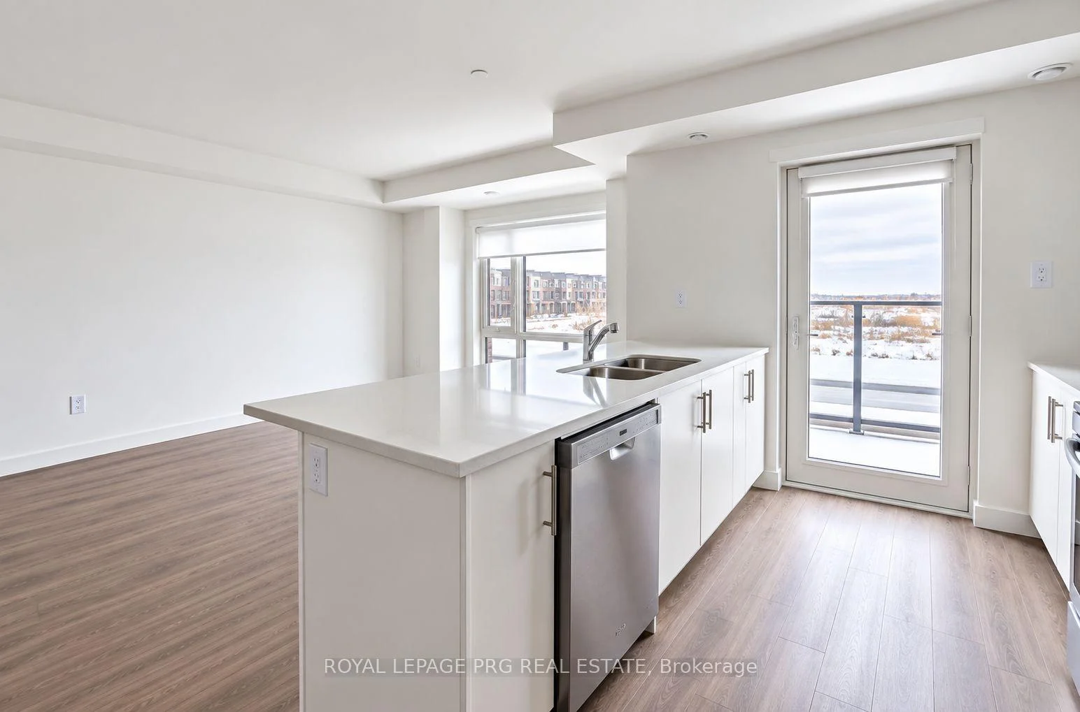 Photo 4 of Unit 16, 25 Romilly Avenue, Brampton, Northwest Brampton — HOMEH