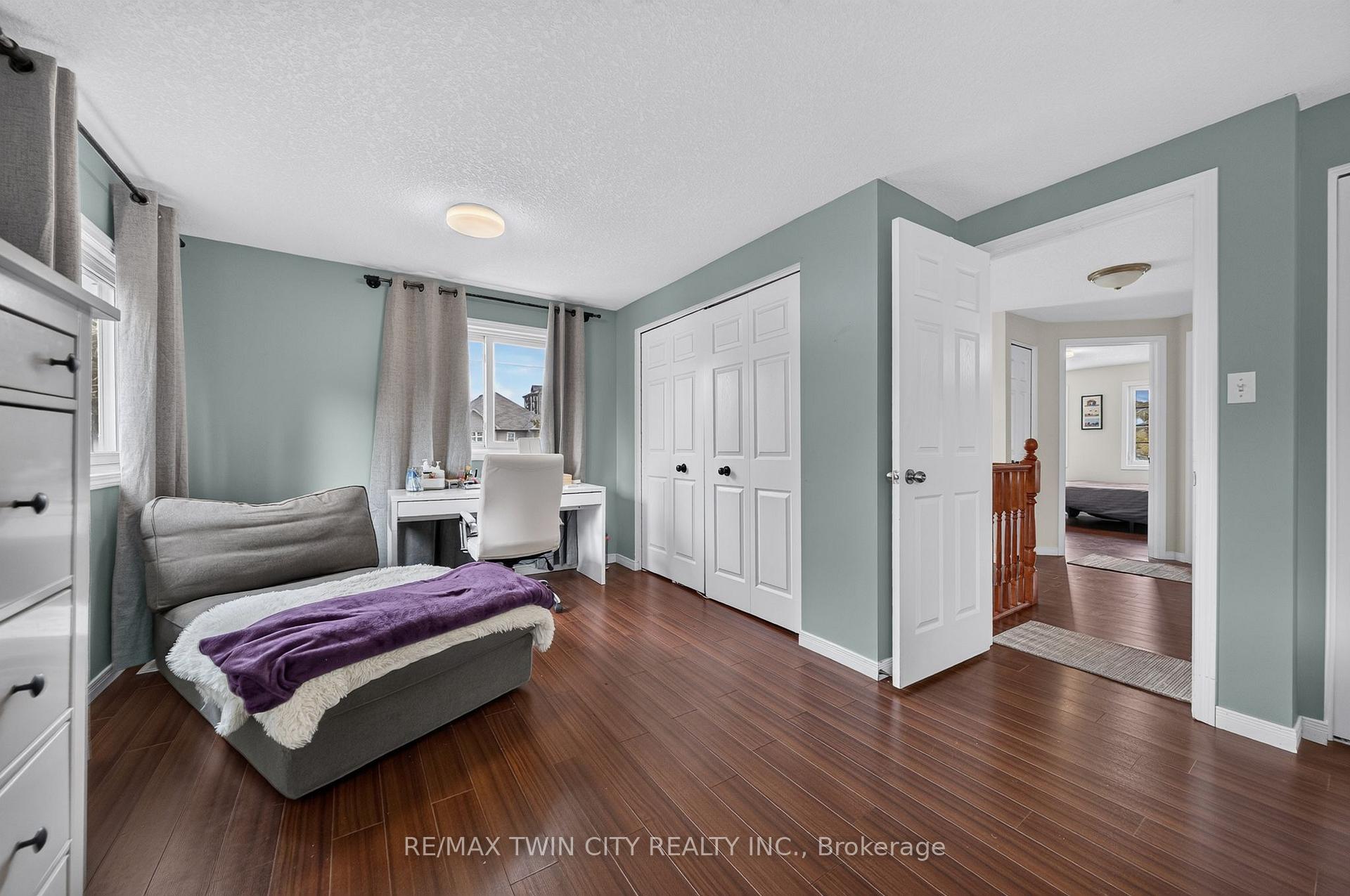Photo 23 of 600 White Cedar Avenue, Waterloo, Erbsville/Laurelwood — HOMEH